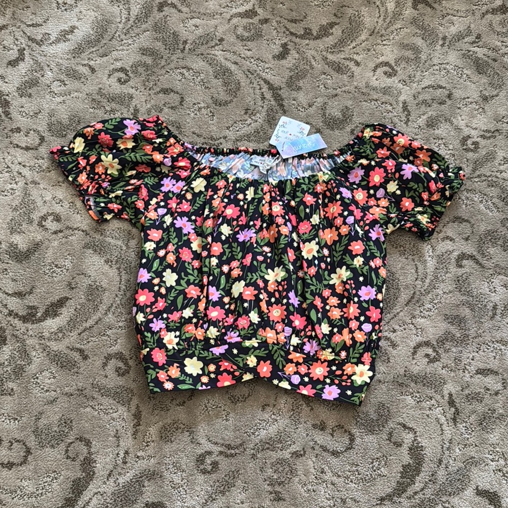Black Floral Puff Sleeve Top